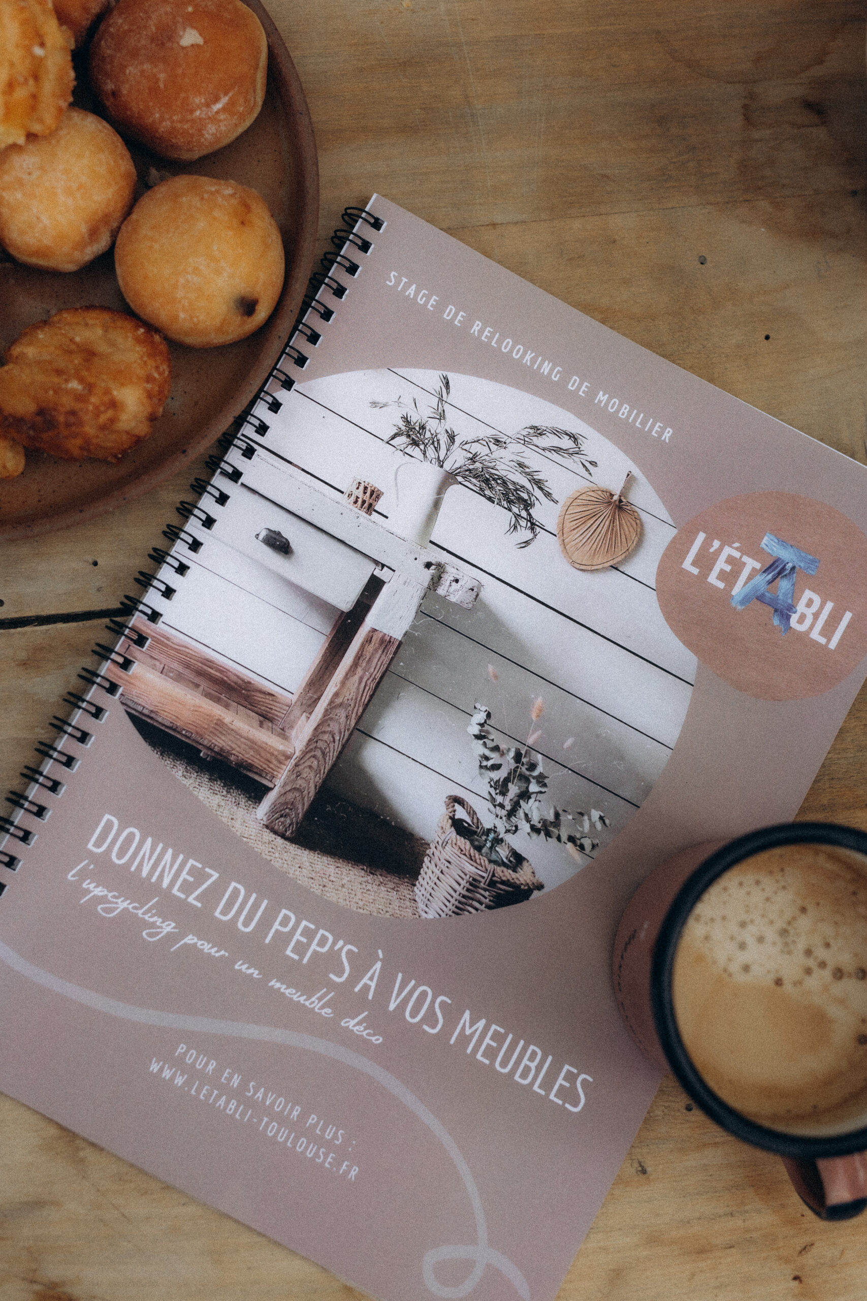 Livret pratique remis aux participants d’un stage relooking meuble